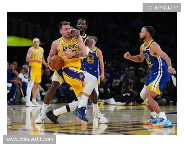 NBA直播吧勇士vs湖人巅峰对决免费在线观看